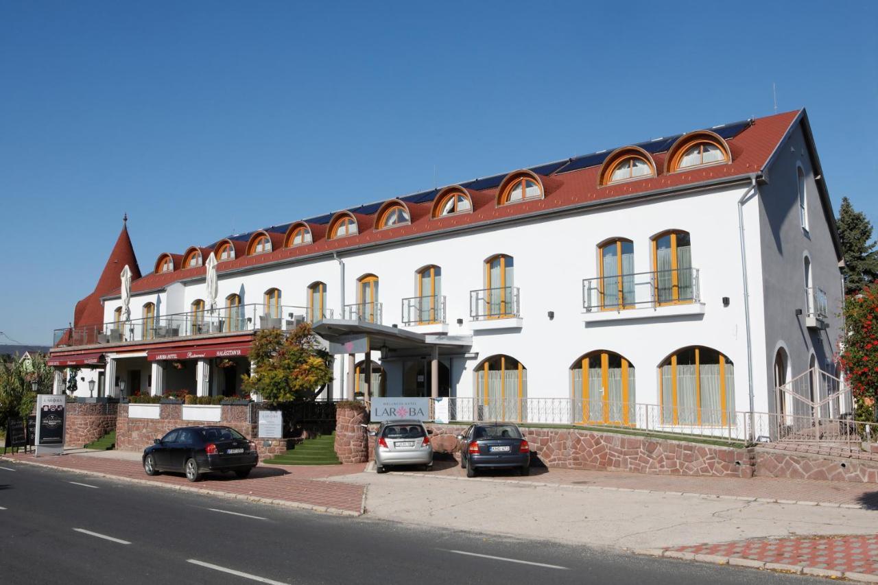 Wellness Hotel Laroba Alsóörs Zewnętrze zdjęcie