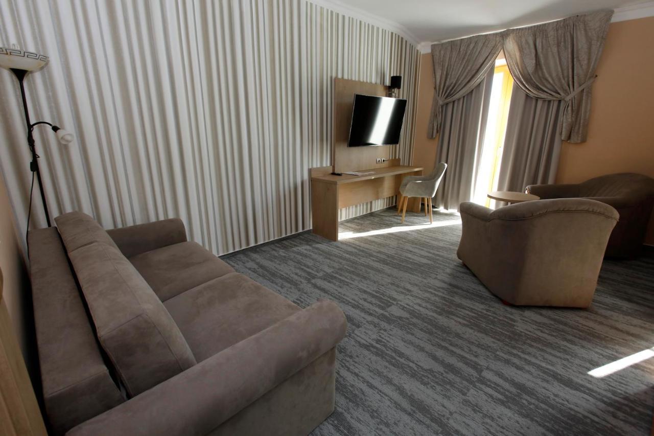Wellness Hotel Laroba Alsóörs Zewnętrze zdjęcie