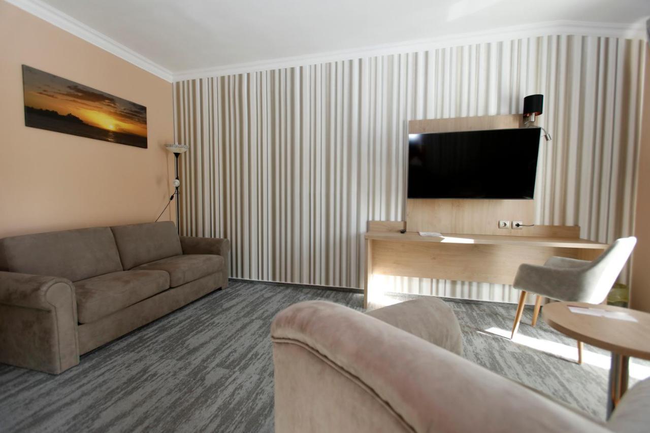 Wellness Hotel Laroba Alsóörs Zewnętrze zdjęcie